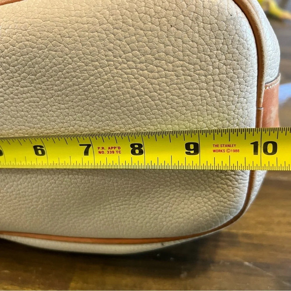 Dooney & Bourke Vintage Bucket Drawstring Hobo Shoulder Bag All Leather Logo - Picture 7 of 16